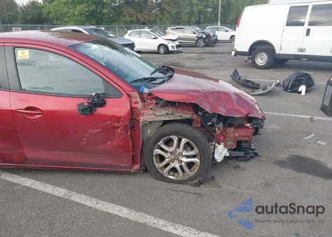 2017 Toyota Yaris Ia z USA, uszkodzony, nr VIN 3MYDLBYV1HY172156